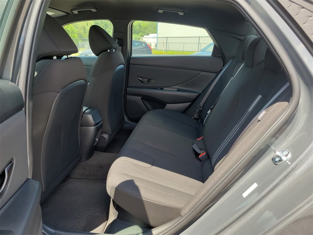 Thumbnail: 2025 Hyundai Elantra - 11