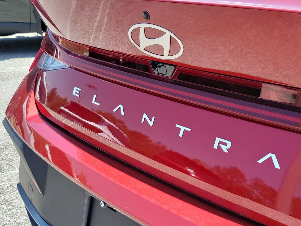 Thumbnail: 2026 Hyundai Elantra - 19