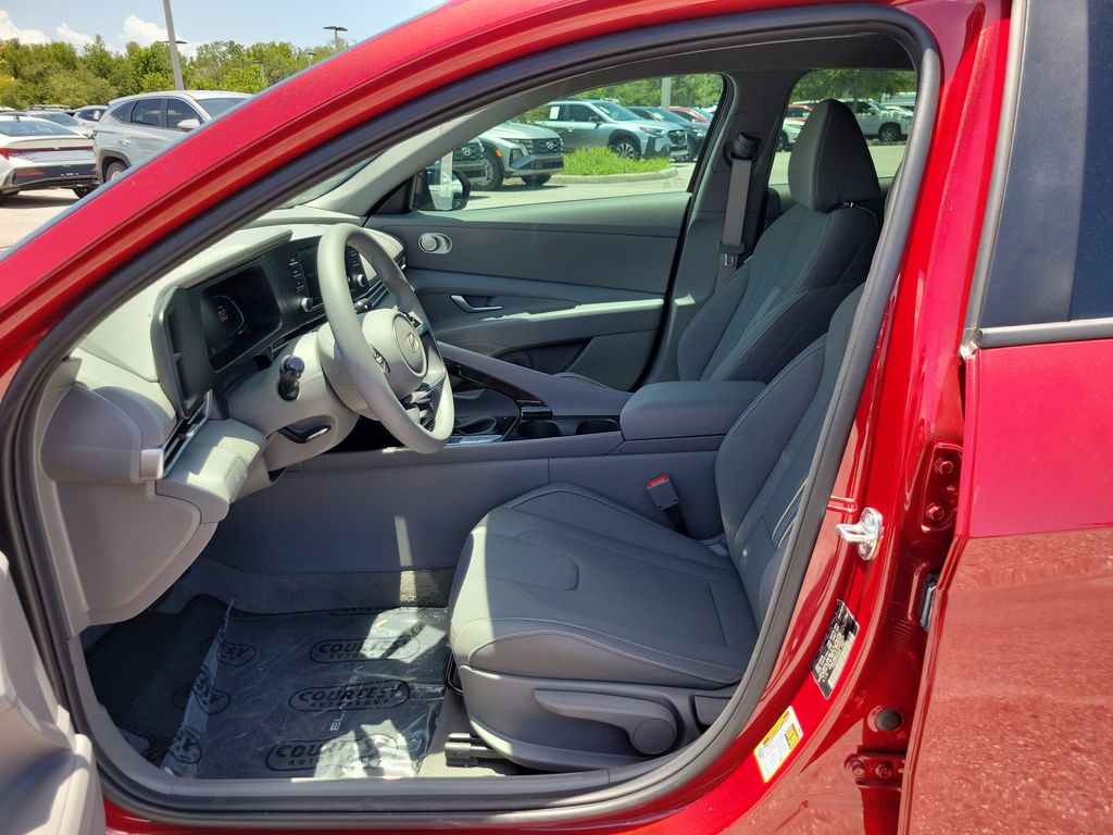 Thumbnail: 2026 Hyundai Elantra - 10