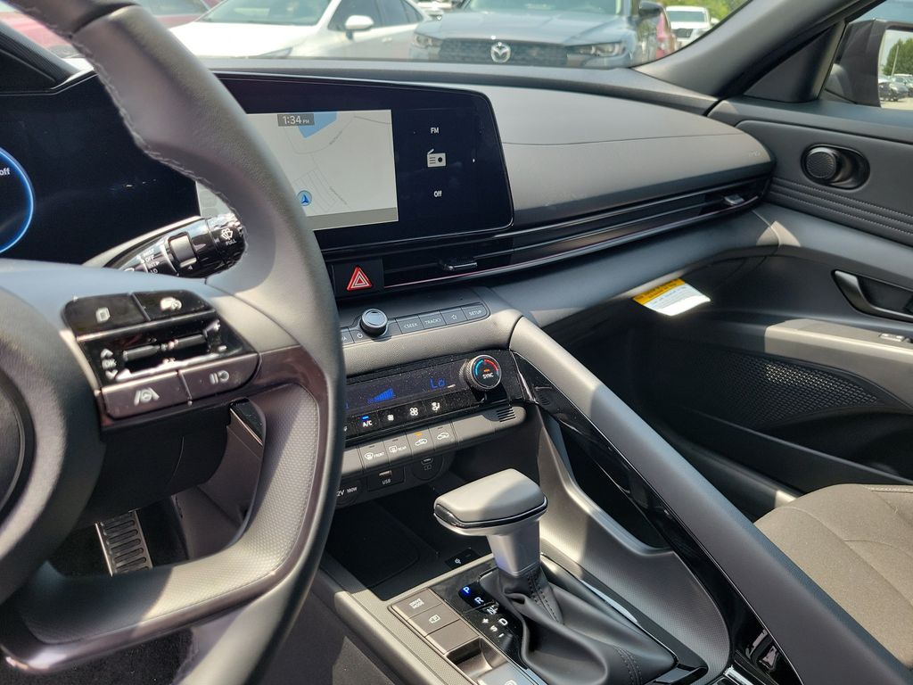 Thumbnail: 2026 Hyundai Elantra - 32