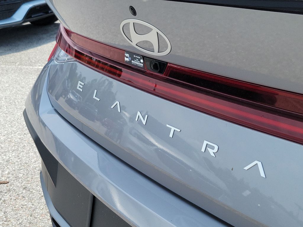 Thumbnail: 2026 Hyundai Elantra - 19