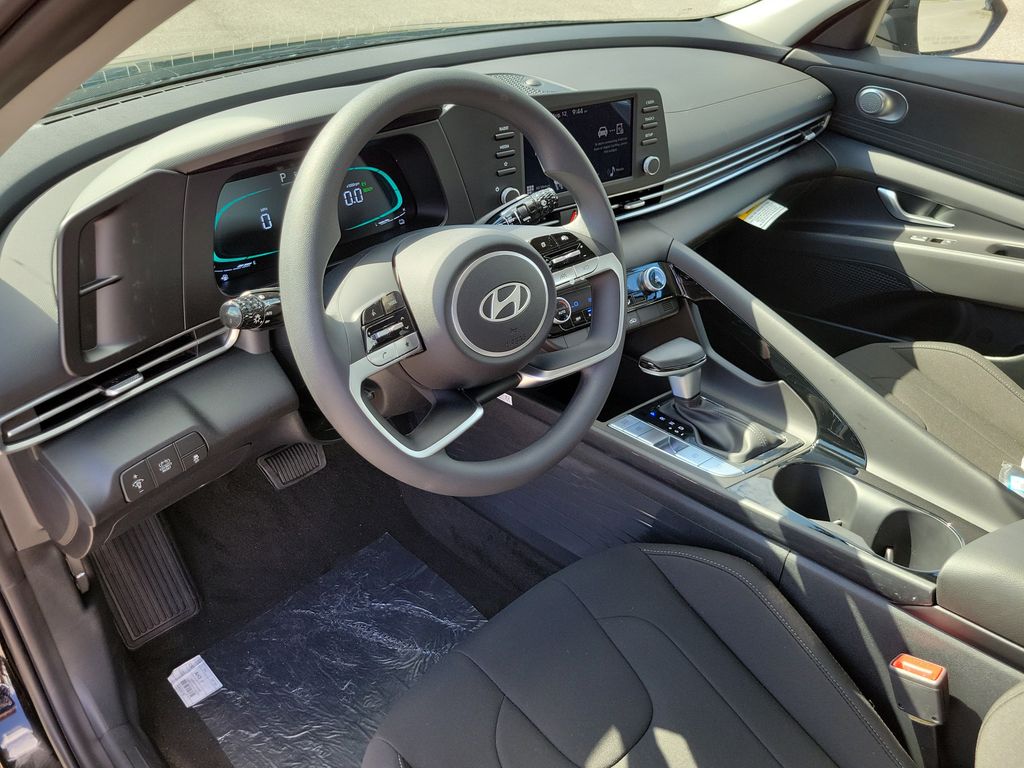 Thumbnail: 2026 Hyundai Elantra - 12