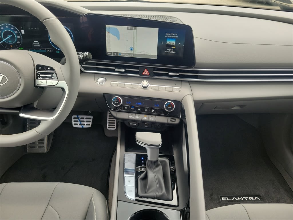 Thumbnail: 2025 Hyundai Elantra - 11