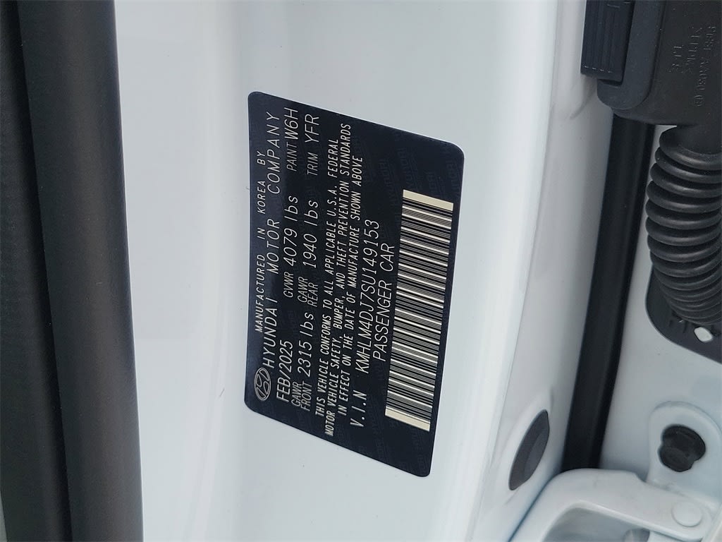 Thumbnail: 2025 Hyundai Elantra - 16