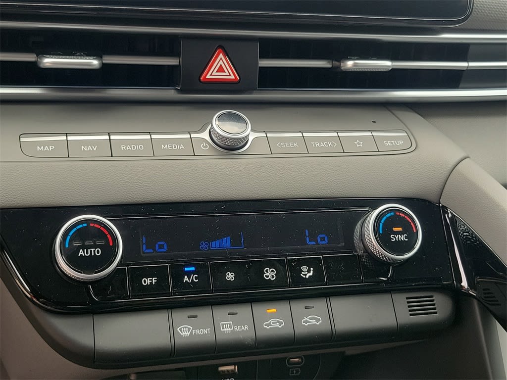 Thumbnail: 2025 Hyundai Elantra - 28