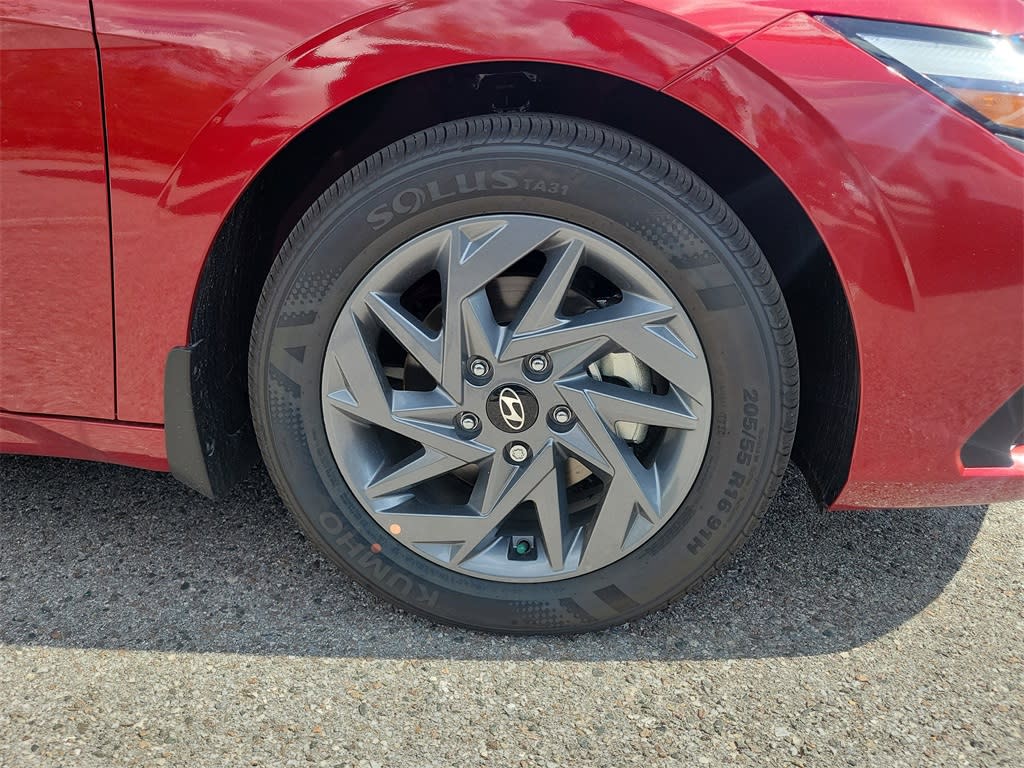 Thumbnail: 2025 Hyundai Elantra - 5