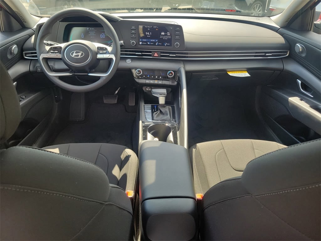 Thumbnail: 2025 Hyundai Elantra - 2