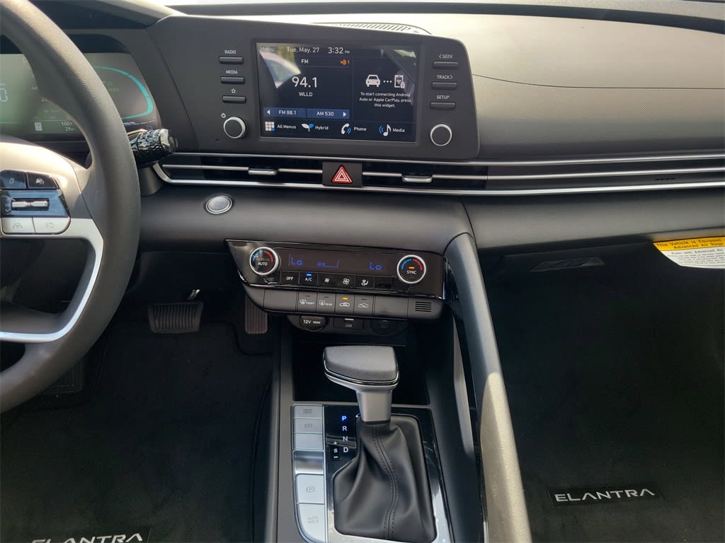 Thumbnail: 2025 Hyundai Elantra - 10