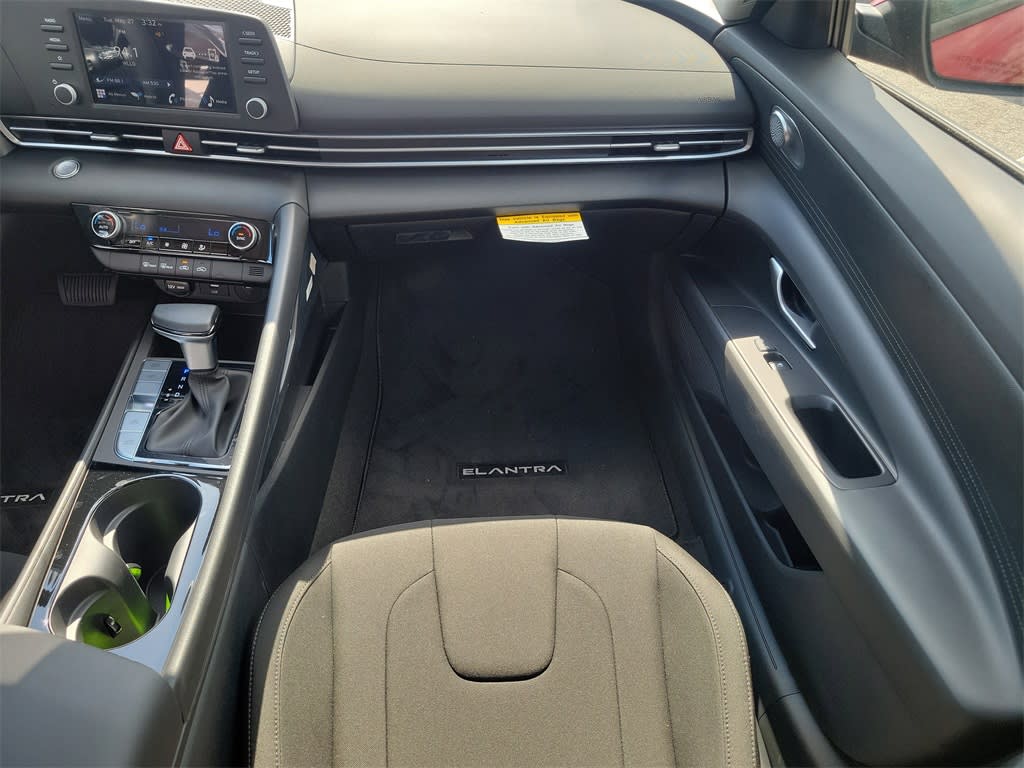 Thumbnail: 2025 Hyundai Elantra - 8