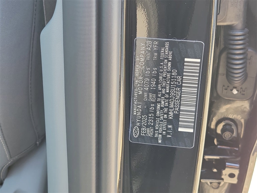 Thumbnail: 2025 Hyundai Elantra - 16