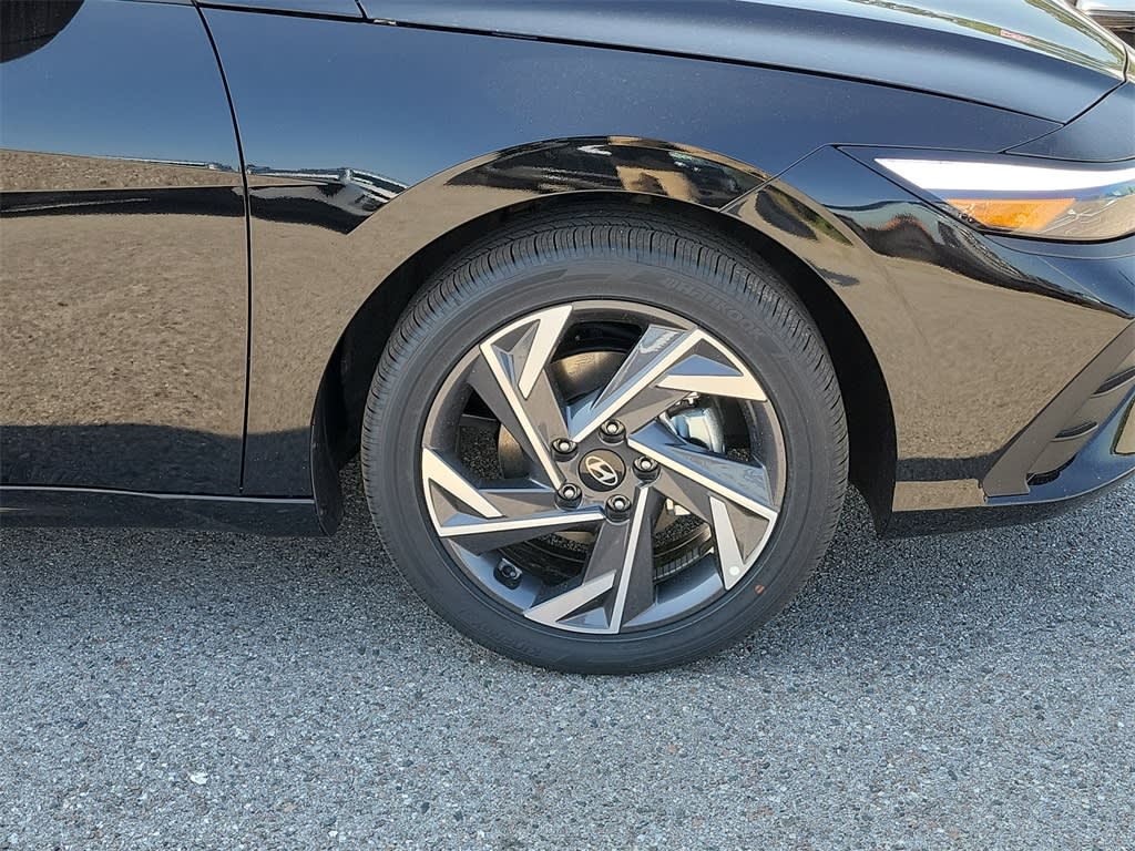 Thumbnail: 2025 Hyundai Elantra - 6