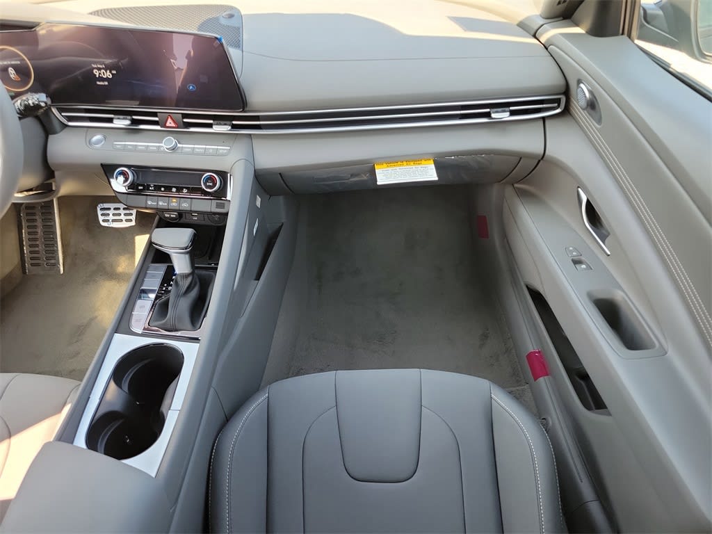 Thumbnail: 2025 Hyundai Elantra - 20