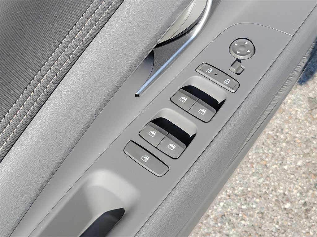 Thumbnail: 2025 Hyundai Elantra - 22