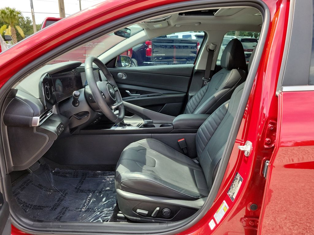Thumbnail: 2023 Hyundai Elantra - 8