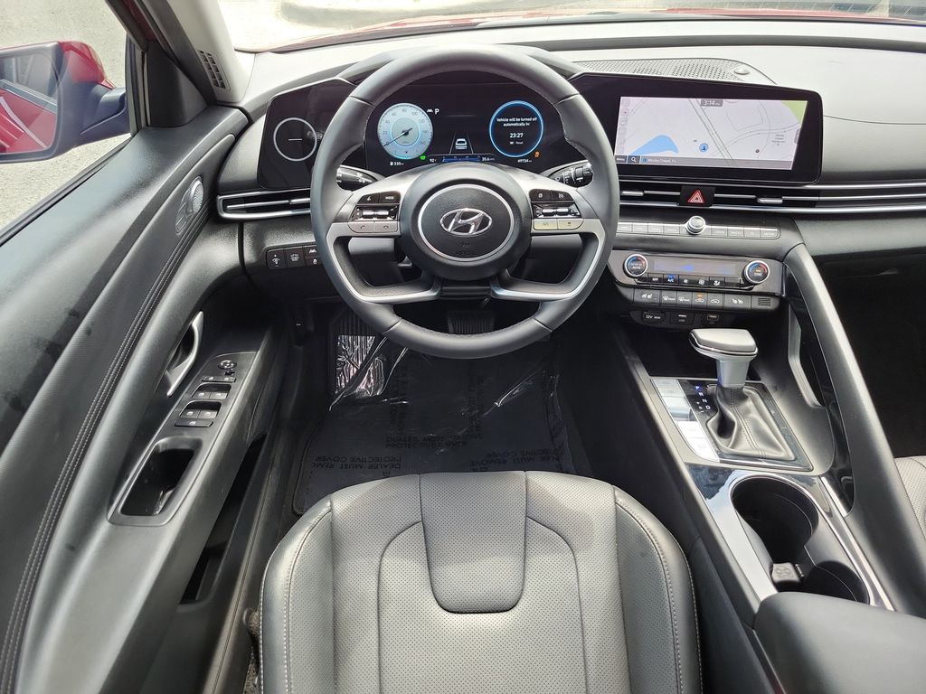 Thumbnail: 2023 Hyundai Elantra - 10