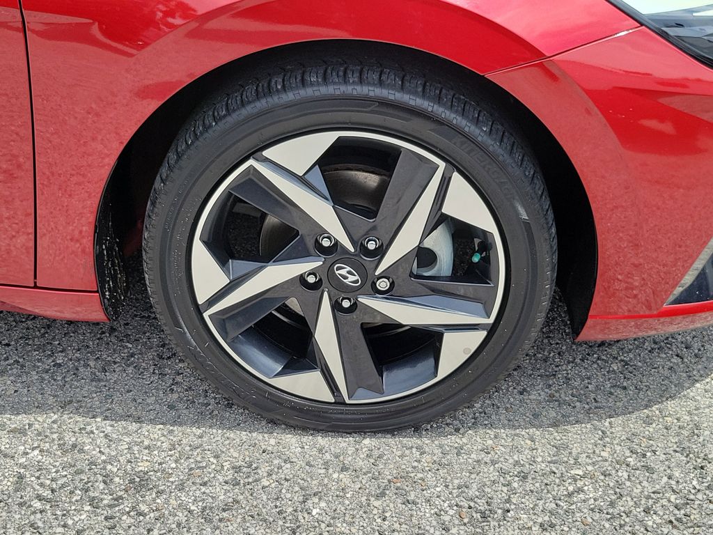 Thumbnail: 2023 Hyundai Elantra - 5