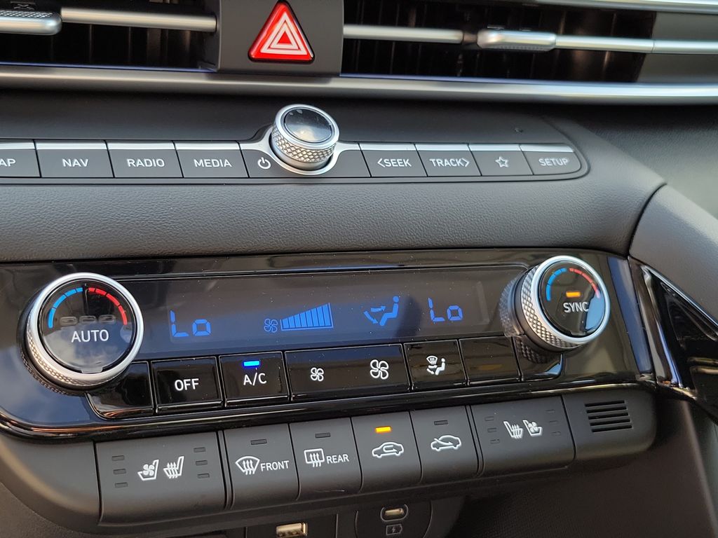Thumbnail: 2026 Hyundai Elantra - 30