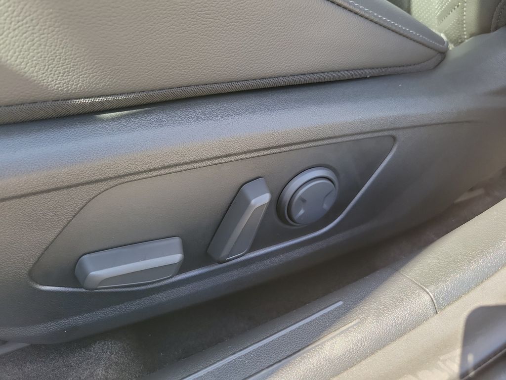 Thumbnail: 2026 Hyundai Elantra - 25