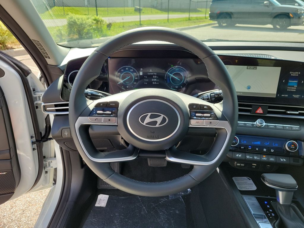 Thumbnail: 2026 Hyundai Elantra - 13