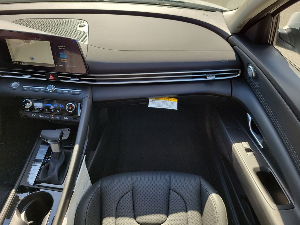 Thumbnail: 2026 Hyundai Elantra - 22