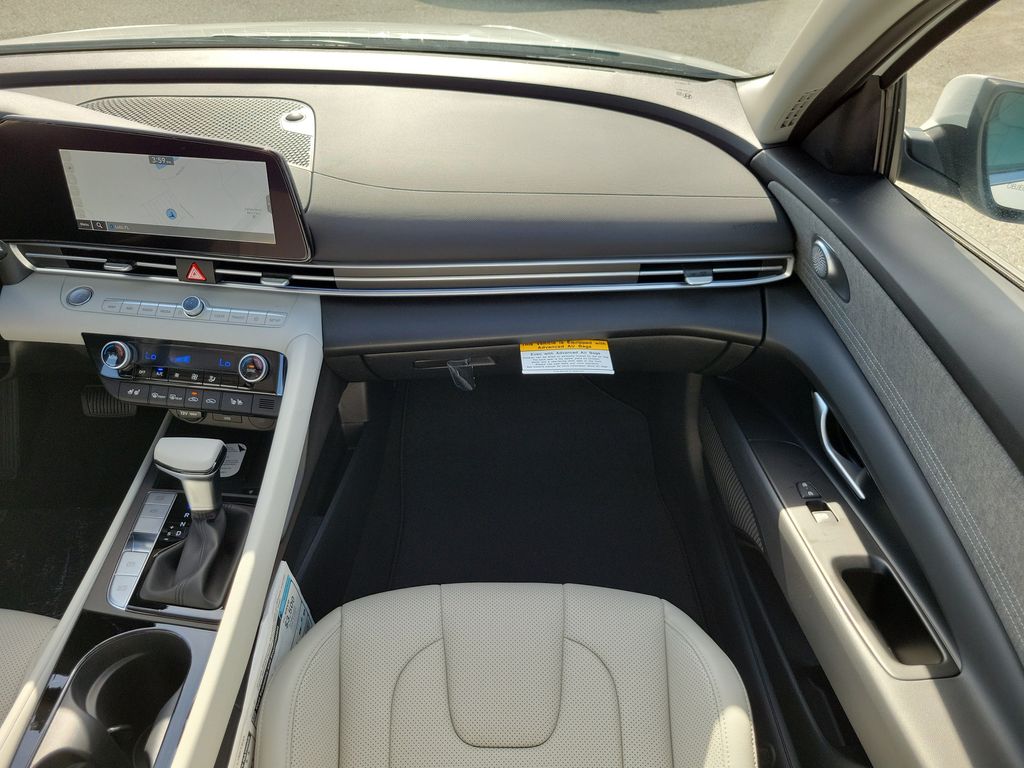 Thumbnail: 2026 Hyundai Elantra - 22
