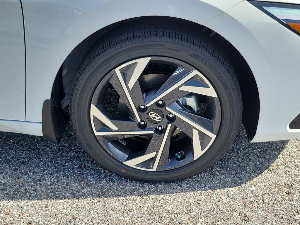 Thumbnail: 2026 Hyundai Elantra - 7