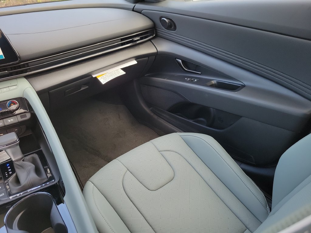 Thumbnail: 2026 Hyundai Elantra - 28