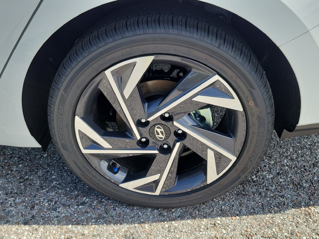 Thumbnail: 2026 Hyundai Elantra - 6