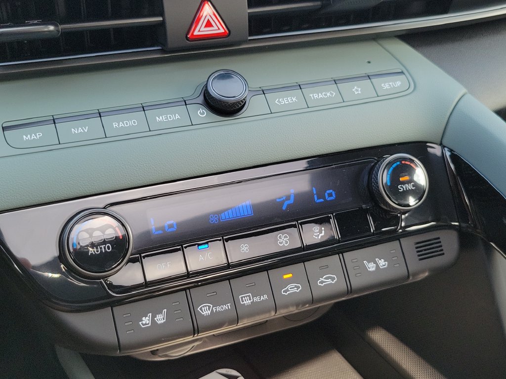 Thumbnail: 2026 Hyundai Elantra - 22