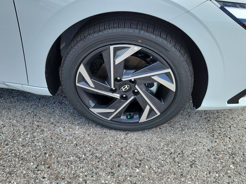 Thumbnail: 2026 Hyundai Elantra - 7