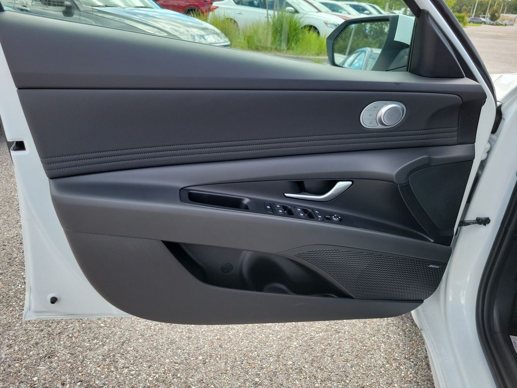 Thumbnail: 2026 Hyundai Elantra - 24