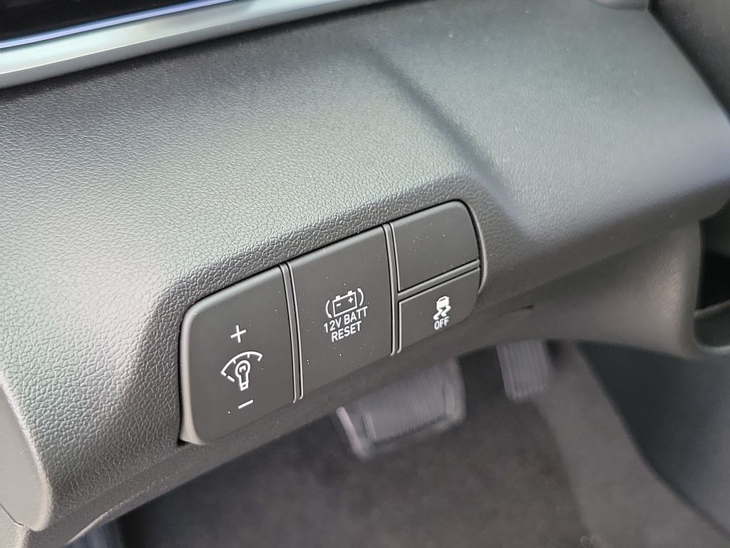 Thumbnail: 2026 Hyundai Elantra - 27