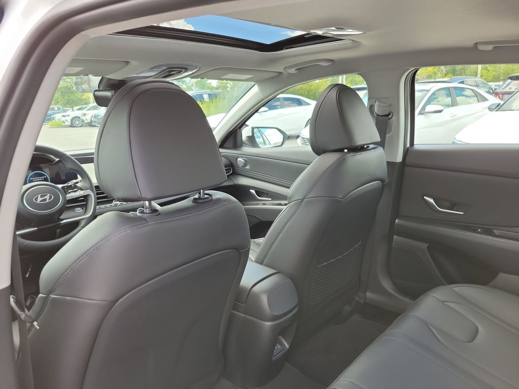 Thumbnail: 2026 Hyundai Elantra - 9