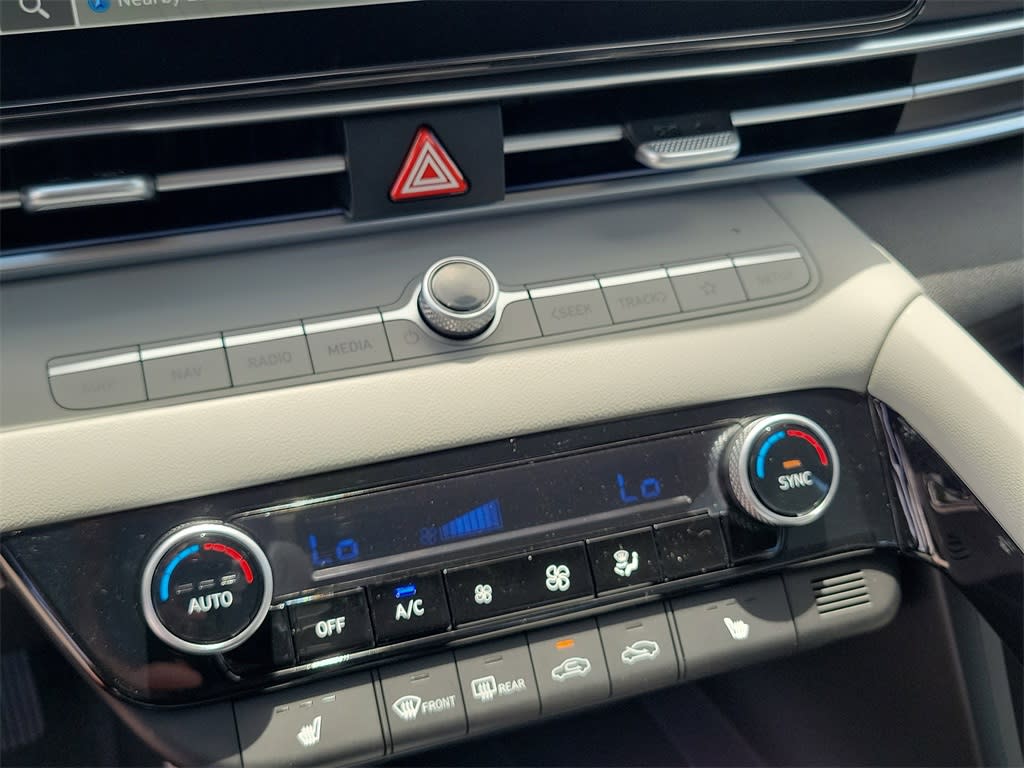 Thumbnail: 2025 Hyundai Elantra - 29