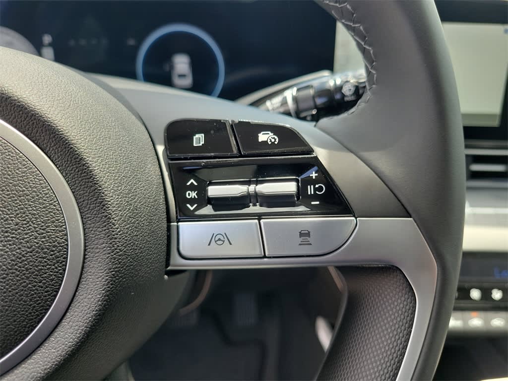 Thumbnail: 2025 Hyundai Elantra - 27