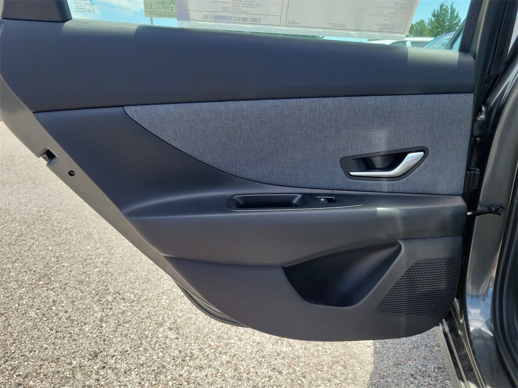 Thumbnail: 2025 Hyundai Elantra - 20