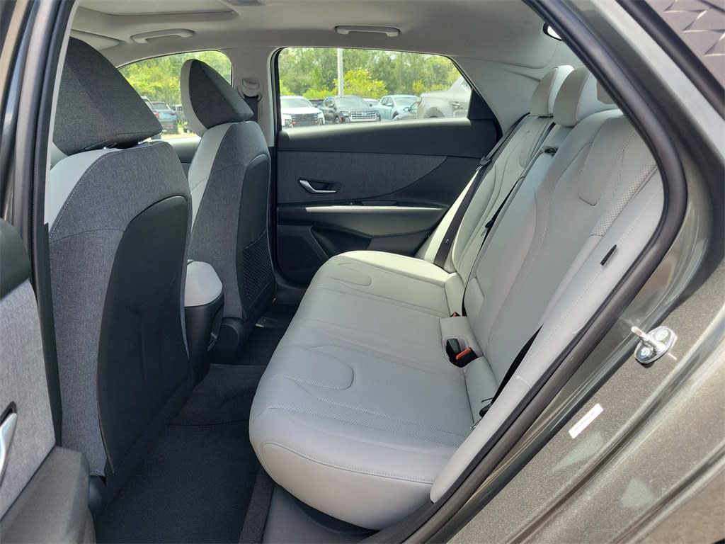 Thumbnail: 2025 Hyundai Elantra - 10