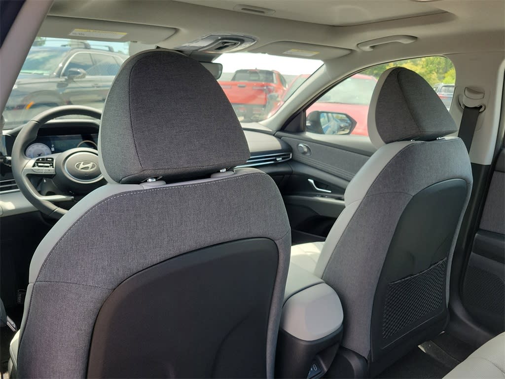 Thumbnail: 2025 Hyundai Elantra - 8