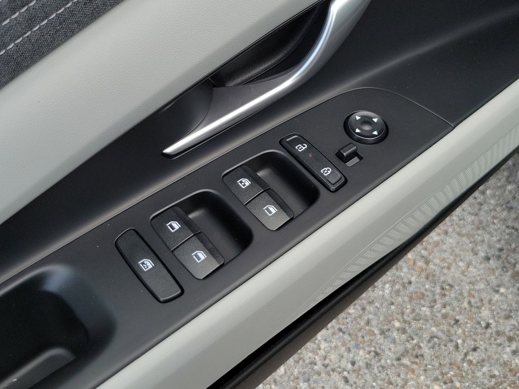 Thumbnail: 2026 Hyundai Elantra - 24