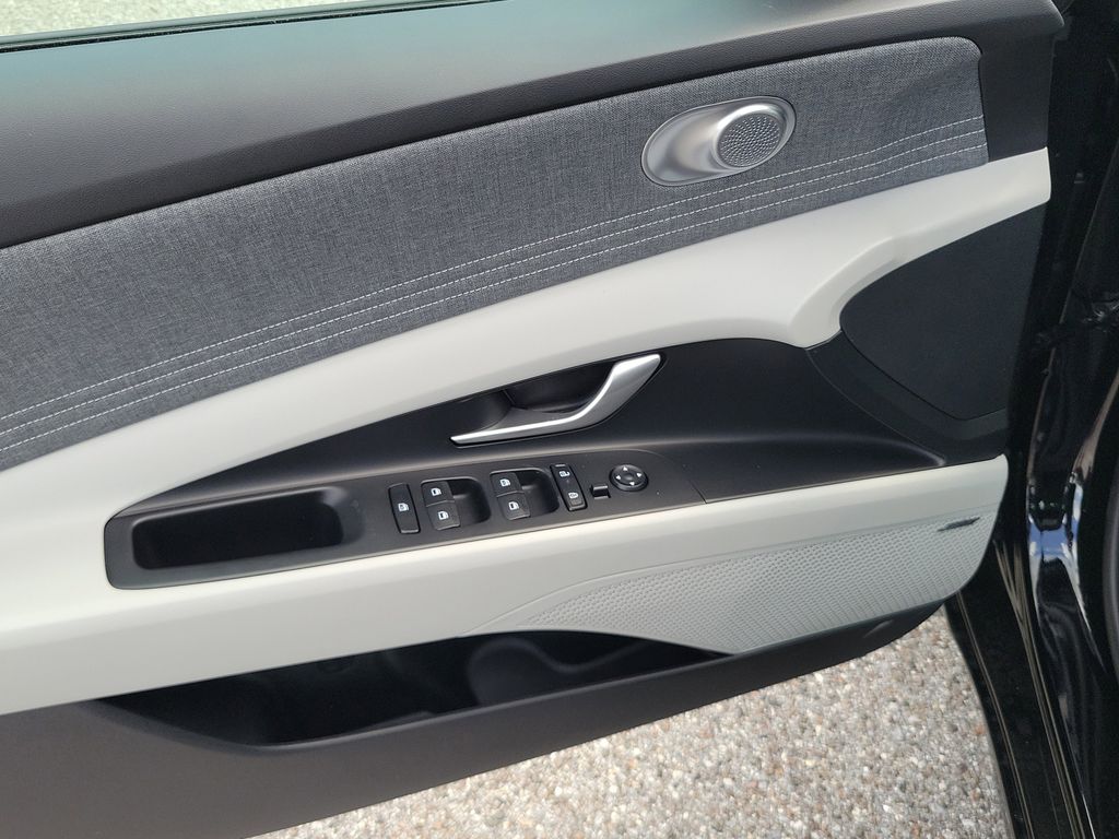 Thumbnail: 2026 Hyundai Elantra - 21