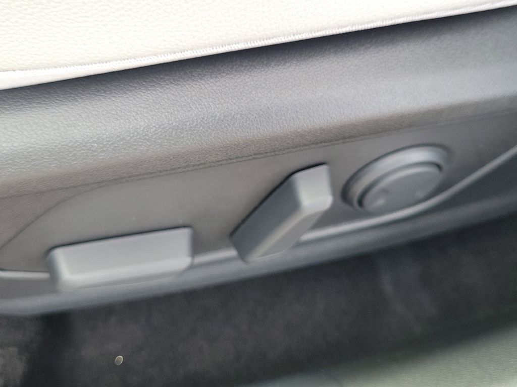 Thumbnail: 2026 Hyundai Elantra - 23