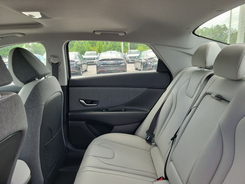 Thumbnail: 2026 Hyundai Elantra - 8