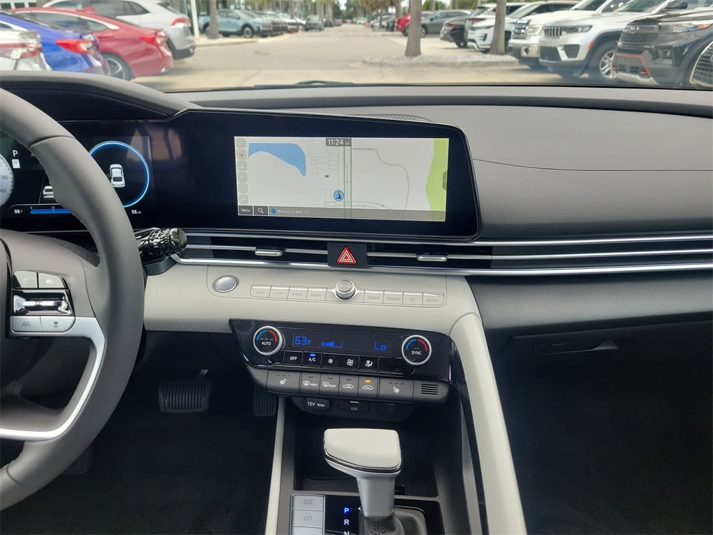 Thumbnail: 2025 Hyundai Elantra - 10