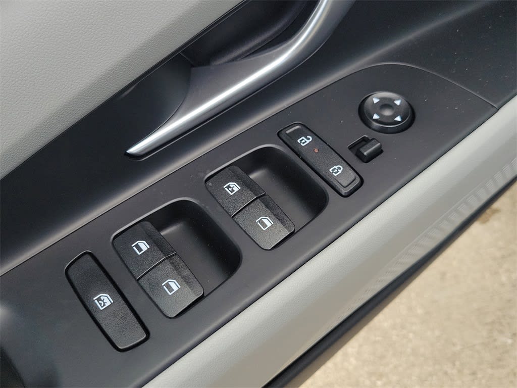 Thumbnail: 2025 Hyundai Elantra - 24