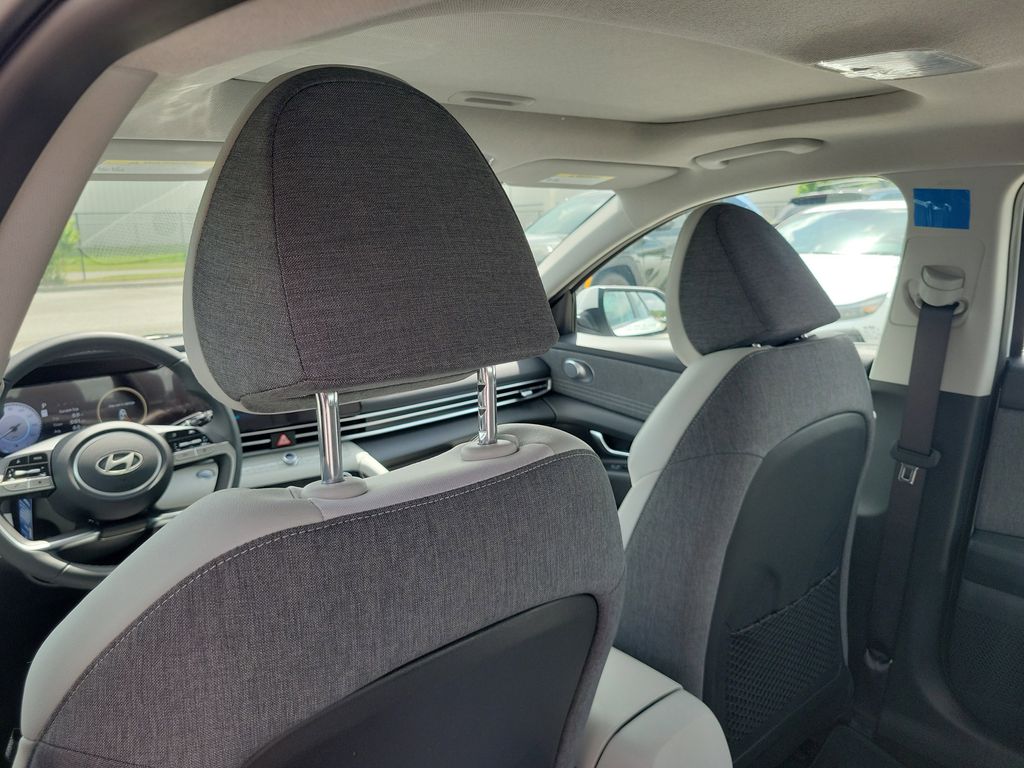 Thumbnail: 2026 Hyundai Elantra - 8