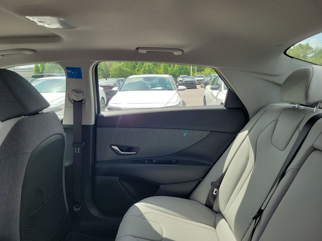 Thumbnail: 2026 Hyundai Elantra - 10