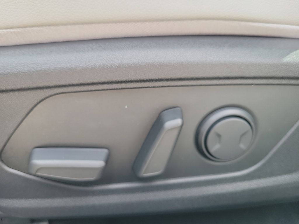Thumbnail: 2026 Hyundai Elantra - 24