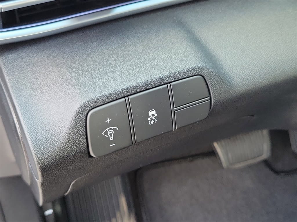 Thumbnail: 2025 Hyundai Elantra - 26