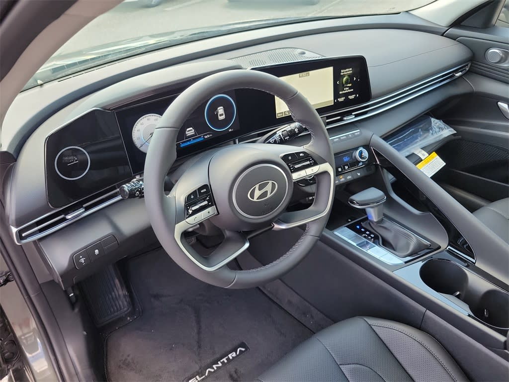 Thumbnail: 2025 Hyundai Elantra - 12