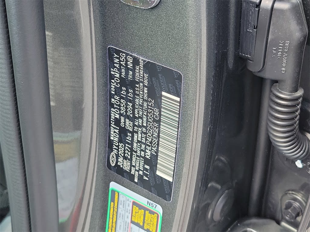 Thumbnail: 2025 Hyundai Elantra - 17